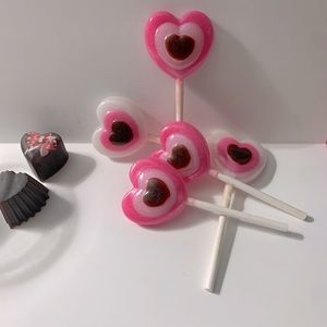 Fake, 3 tiered heart candy lollipop. Set of 4 for 15$$